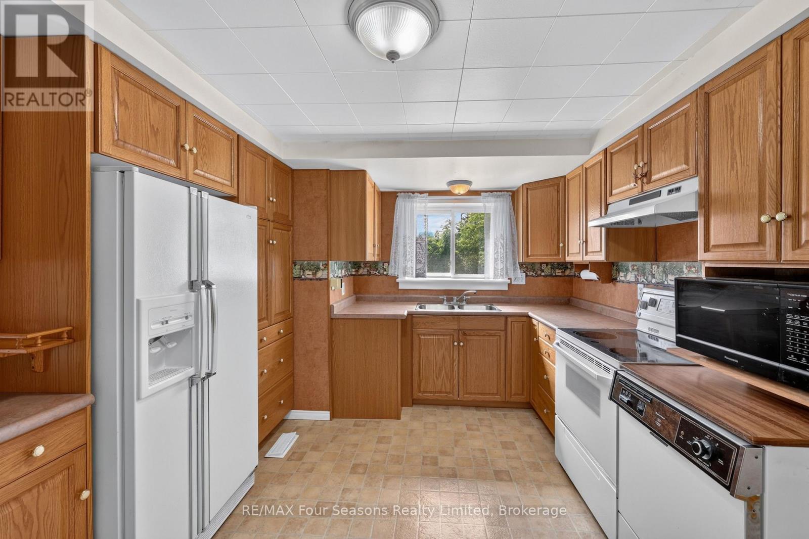 442 Hume Street, Collingwood, Ontario  L9Y 1W6 - Photo 12 - S13654402