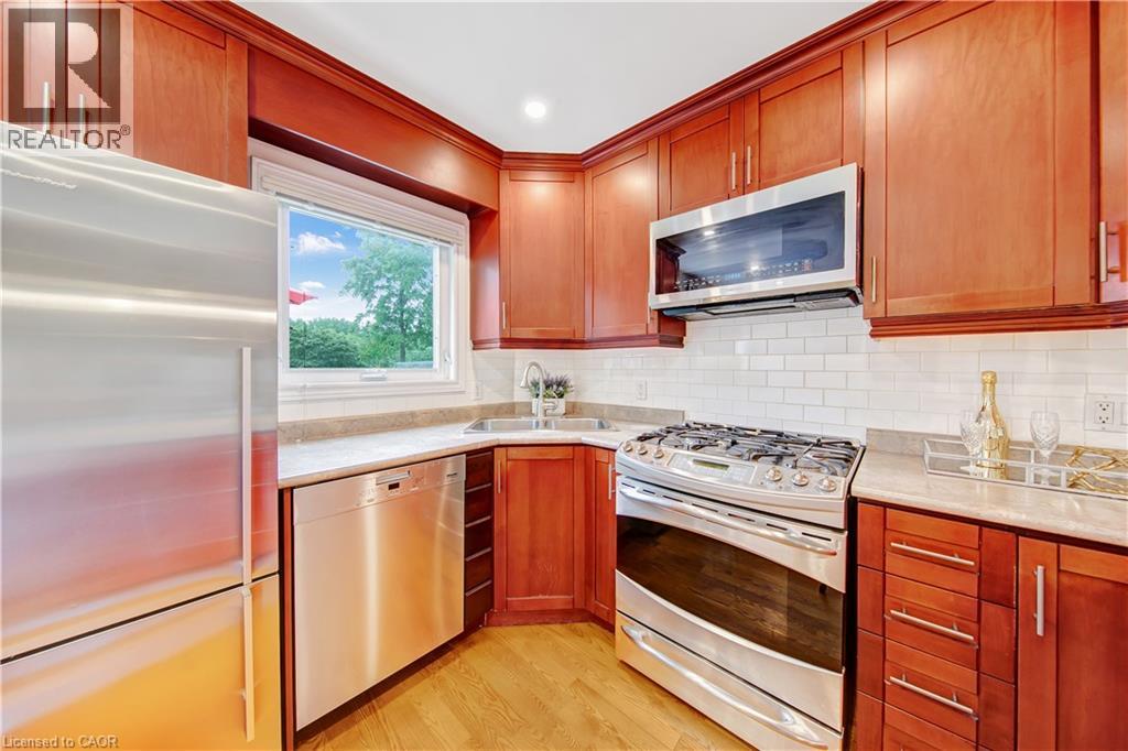 2796 Tallberg Court, Mississauga, Ontario  L5J 1T1 - Photo 13 - 40854349