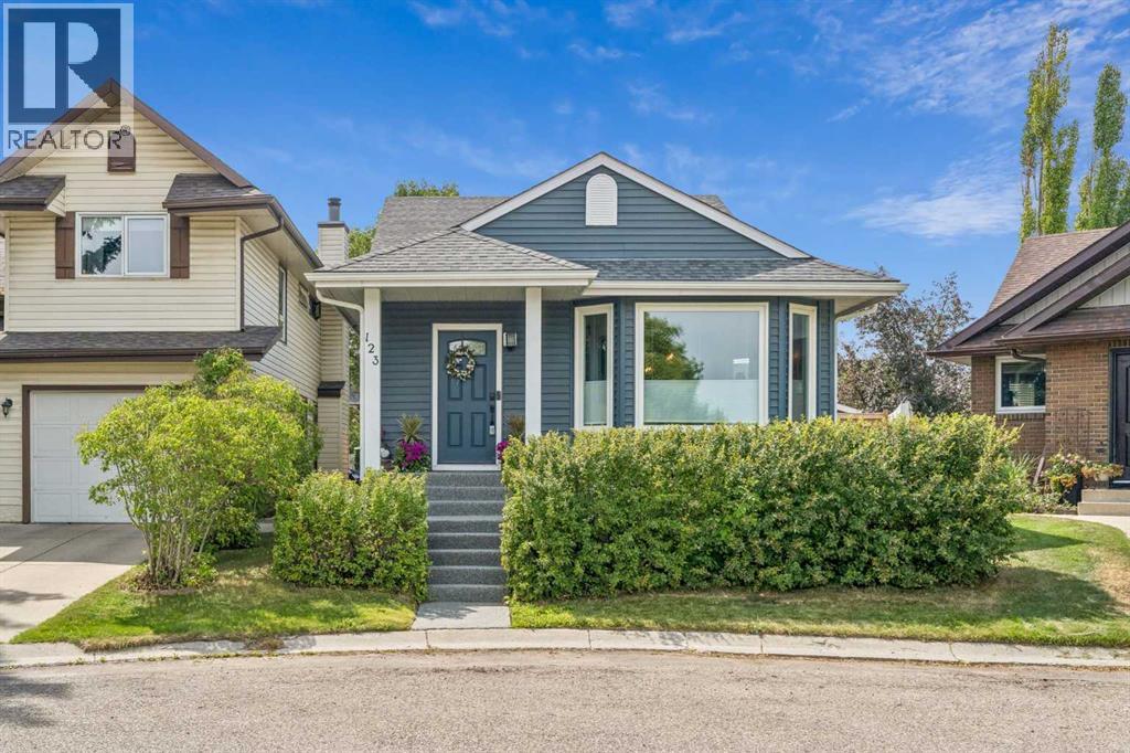 123 Riverbrook Road SE, Calgary, Alberta  T2C 3P4 - Photo 2 - A2333600