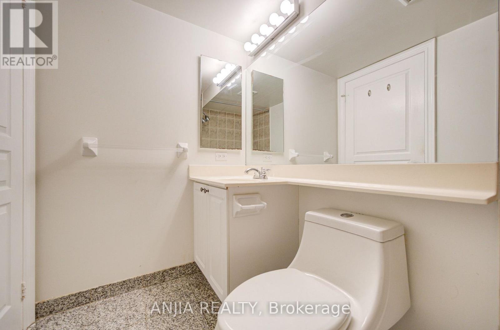 1811 - 10 Northtown Way, Toronto, Ontario  M2N 7L4 - Photo 22 - C13654332