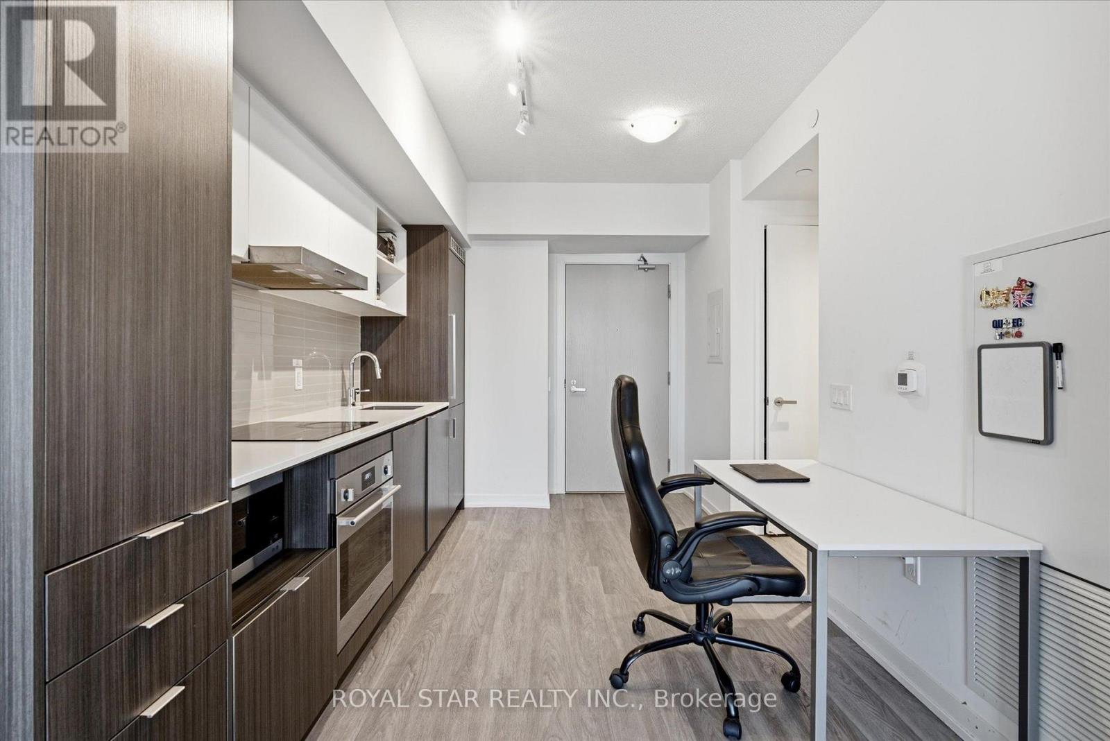 4015 - 55 Cooper Street, Toronto, Ontario M5E 0G1 - Photo 10 - C13654392