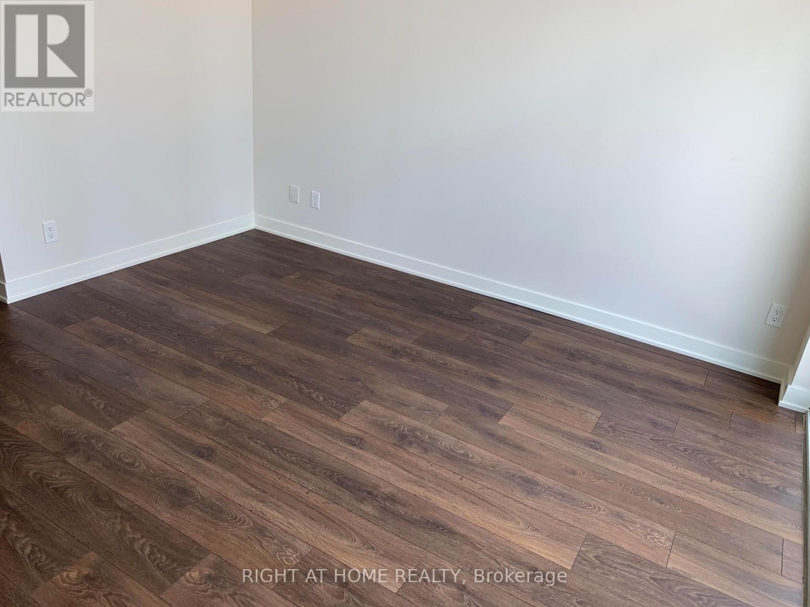 303 - 2 Sonic Way, Toronto, Ontario  M3C 0P2 - Photo 5 - C13654414