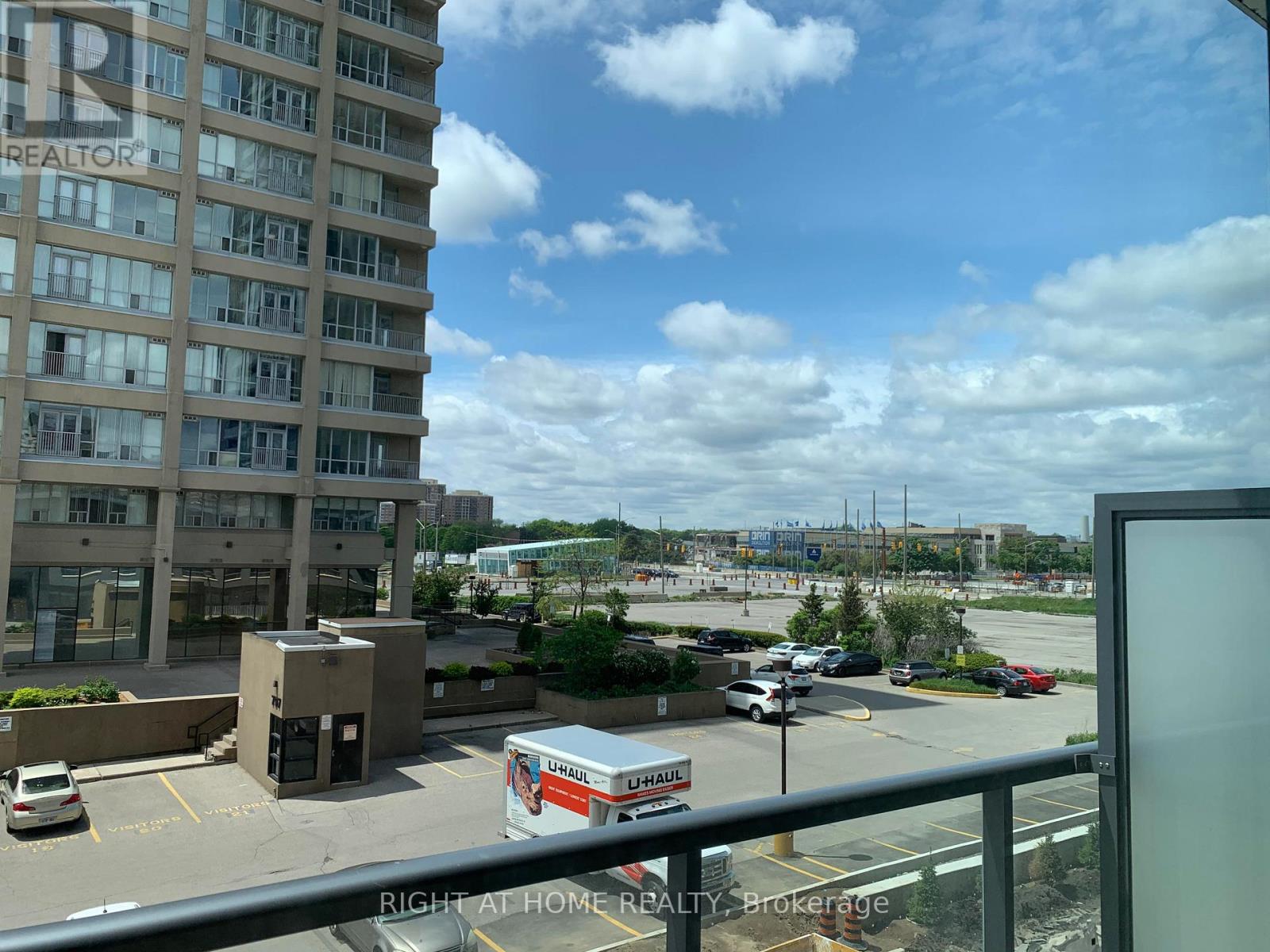 303 - 2 Sonic Way, Toronto, Ontario  M3C 0P2 - Photo 7 - C13654414