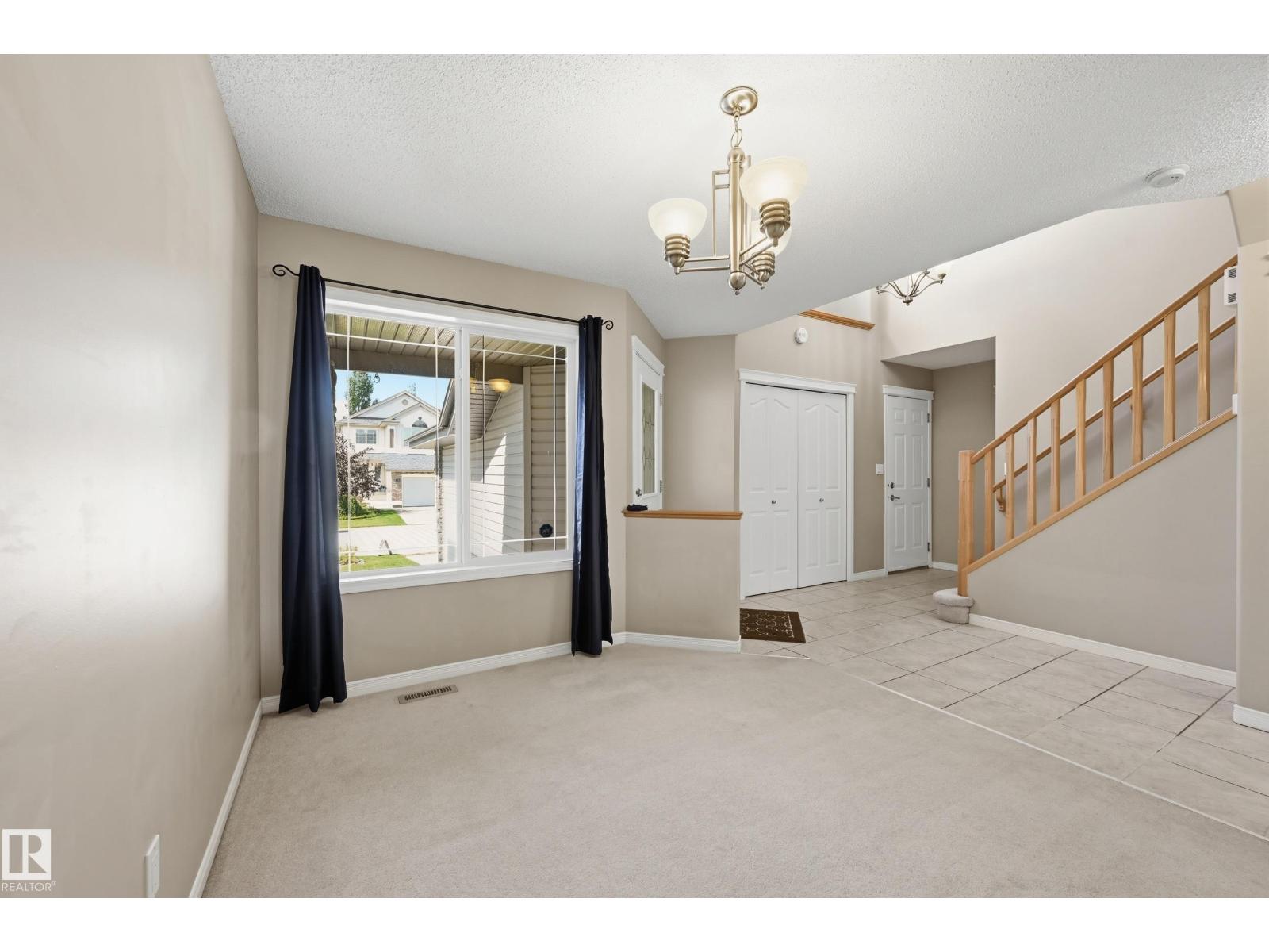 458 Hunters Green Gr NW, Edmonton, Alberta  T6R 3C3 - Photo 5 - E4502874