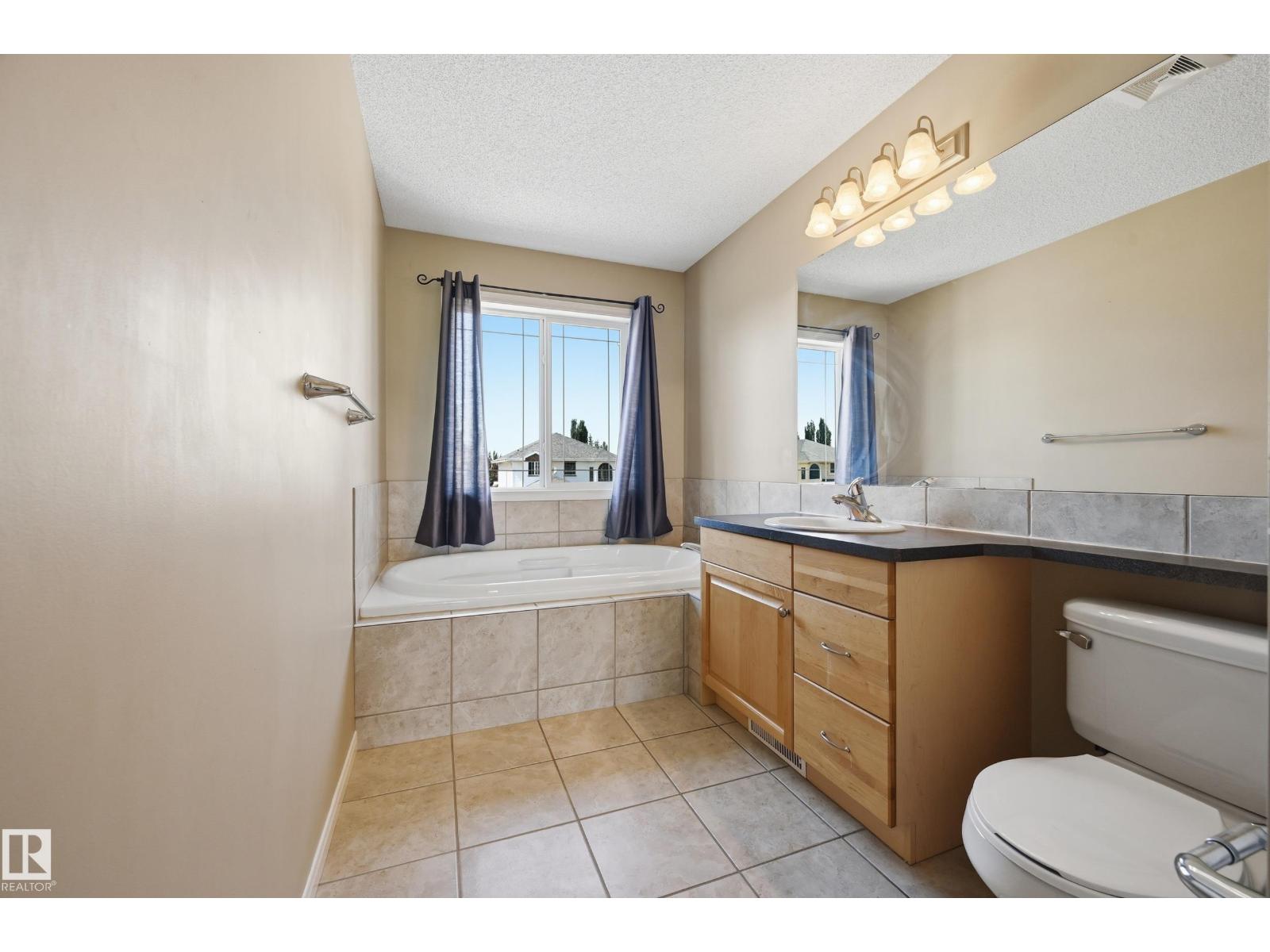 458 Hunters Green Gr NW, Edmonton, Alberta  T6R 3C3 - Photo 27 - E4502874