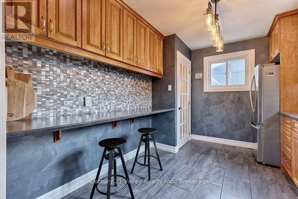 785 Eighth Street, Renfrew, Ontario K7V 1B5 - Photo 7 - X13654358