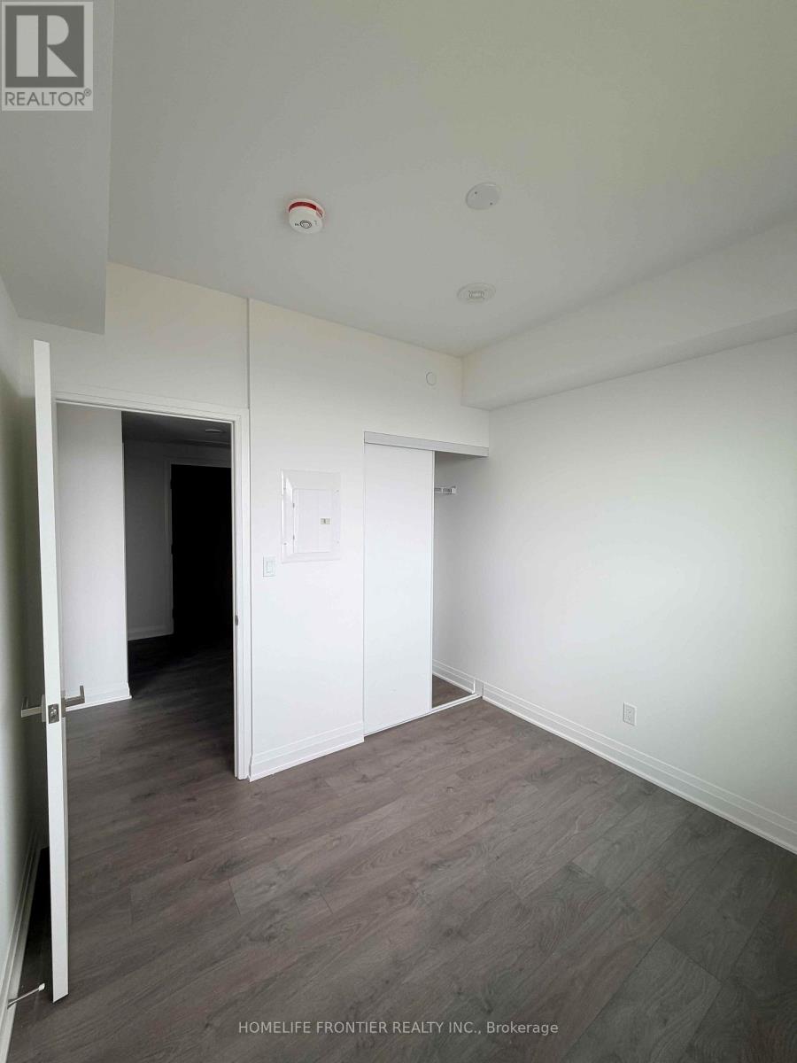 4704 - 4015 The Exchange, Mississauga, Ontario  L5B 0N9 - Photo 11 - W13654336