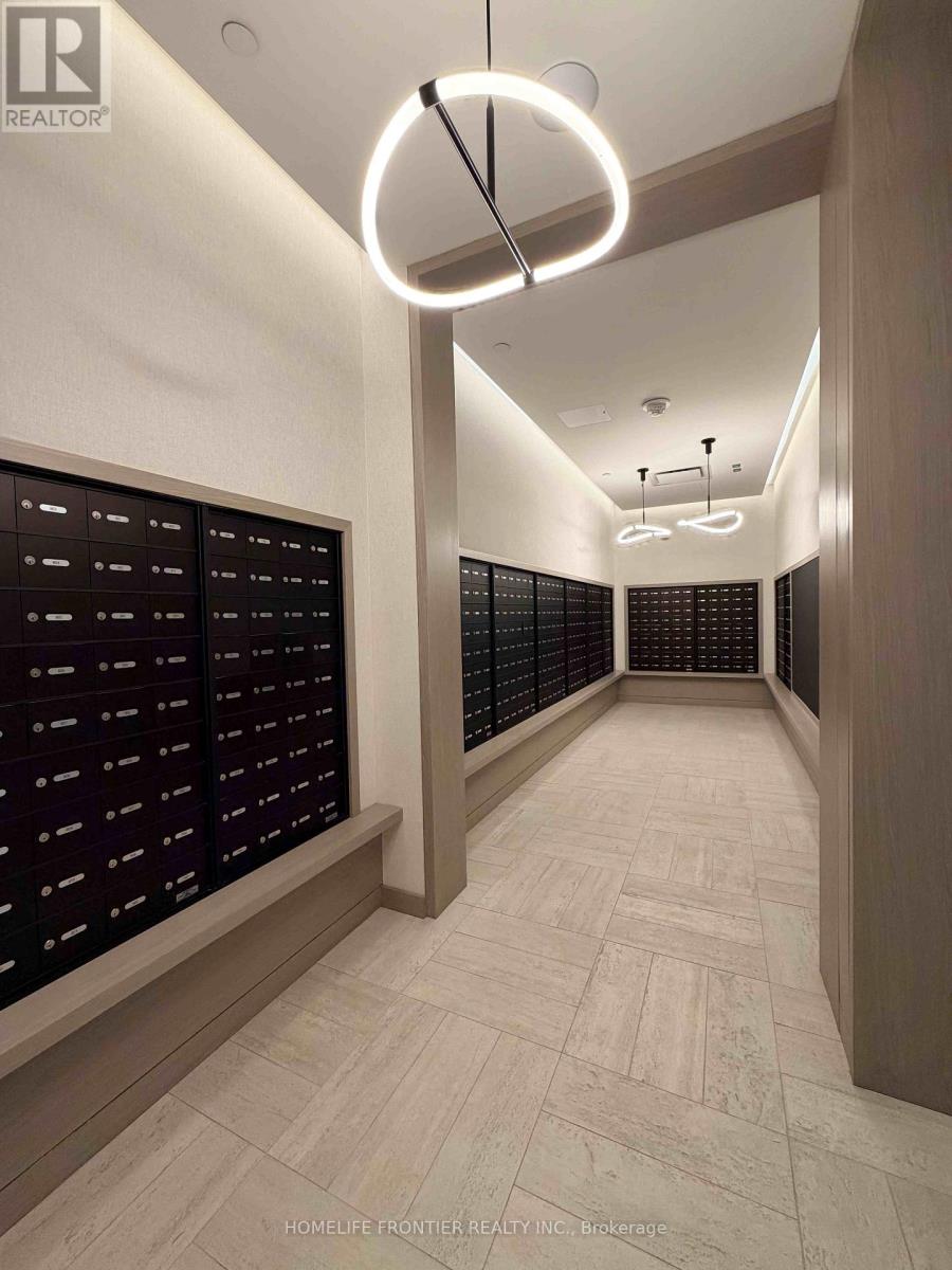 4704 - 4015 The Exchange, Mississauga, Ontario  L5B 0N9 - Photo 17 - W13654336