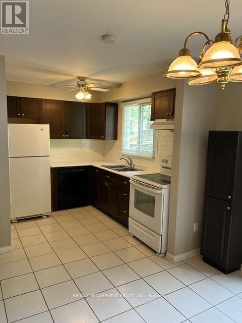 36 - 2385 Woodward Avenue, Burlington, Ontario  L7R 1V2 - Photo 3 - W13654338