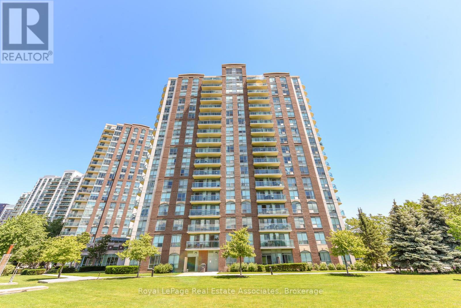 710 - 4879 Kimbermount Avenue, Mississauga, Ontario  L5M 7R8 - Photo 2 - W13654348