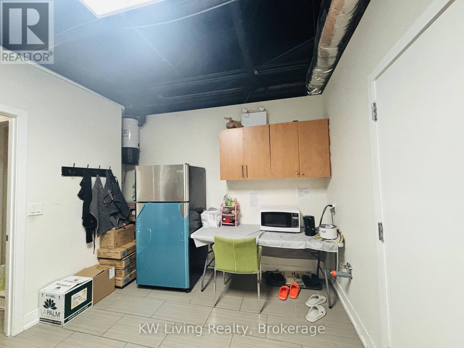 1642 Bloor Street W, Toronto, Ontario  M6P 1A7 - Photo 18 - W13654372