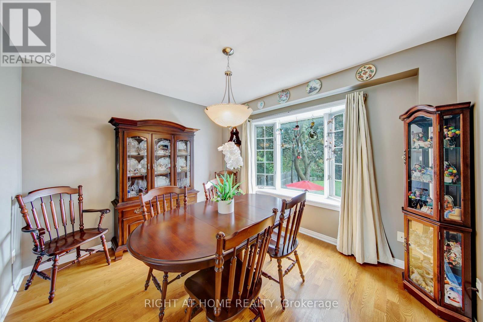 2796 Tallberg Court, Mississauga, Ontario  L5J 1T1 - Photo 9 - W13654406