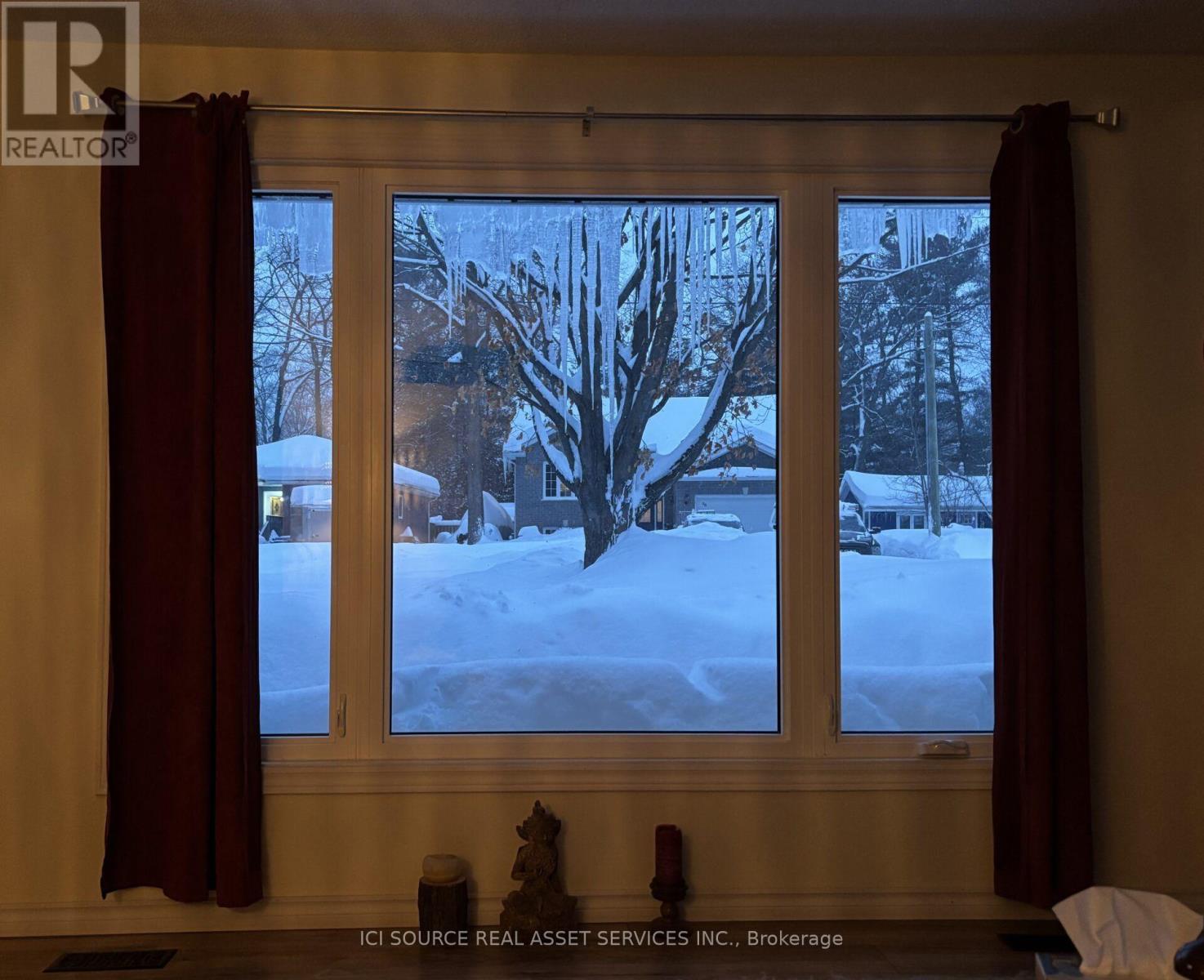 95 Melrose Avenue, Wasaga Beach, Ontario L9Z 2T2 - Photo 4 - S13653758