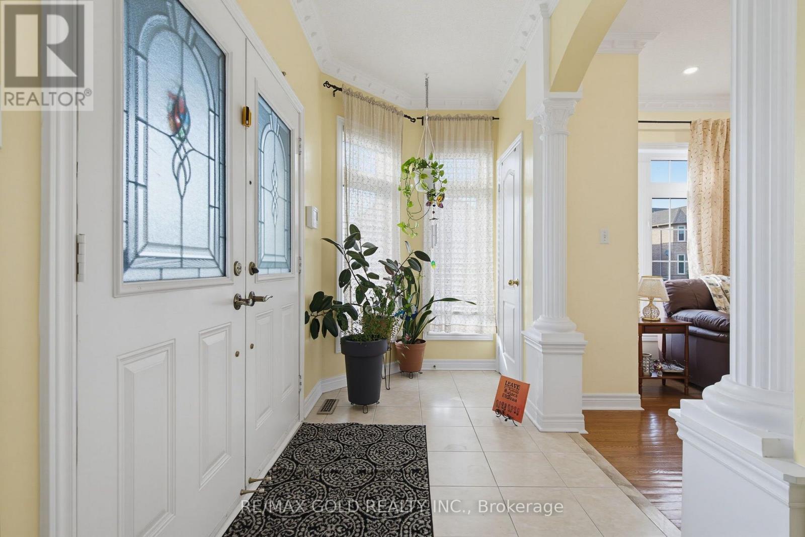 57 Quailvalley Drive, Brampton, Ontario  L6R 0N7 - Photo 6 - W13651846