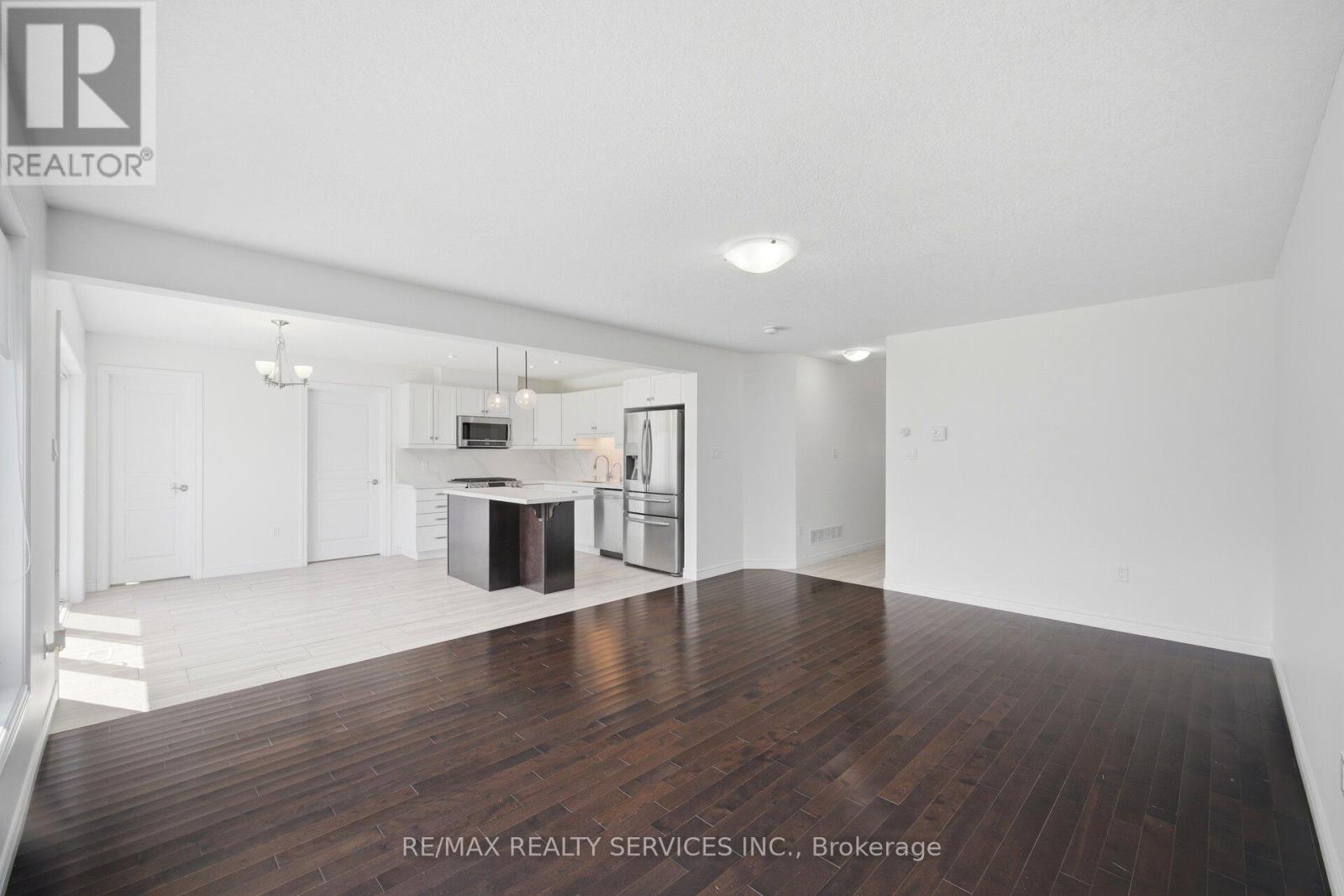9 Monty Avenue, East Luther Grand Valley, Ontario  L9W 6P1 - Photo 11 - X13654378