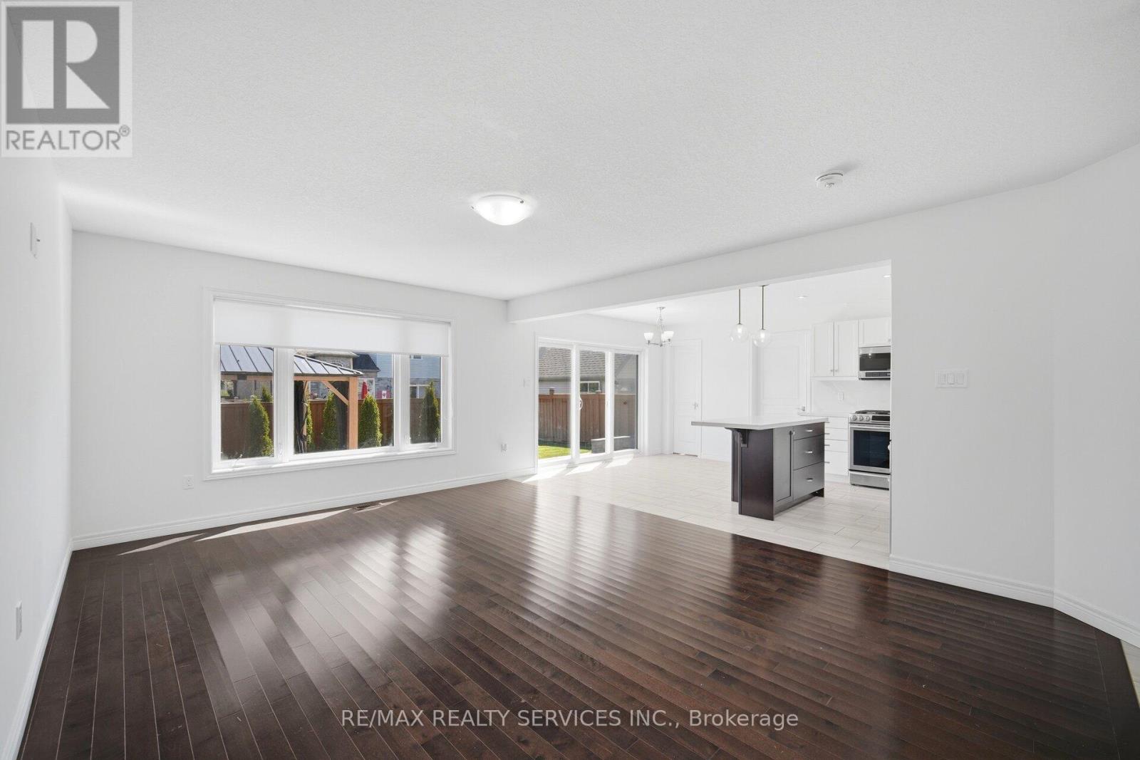 9 Monty Avenue, East Luther Grand Valley, Ontario  L9W 6P1 - Photo 12 - X13654378