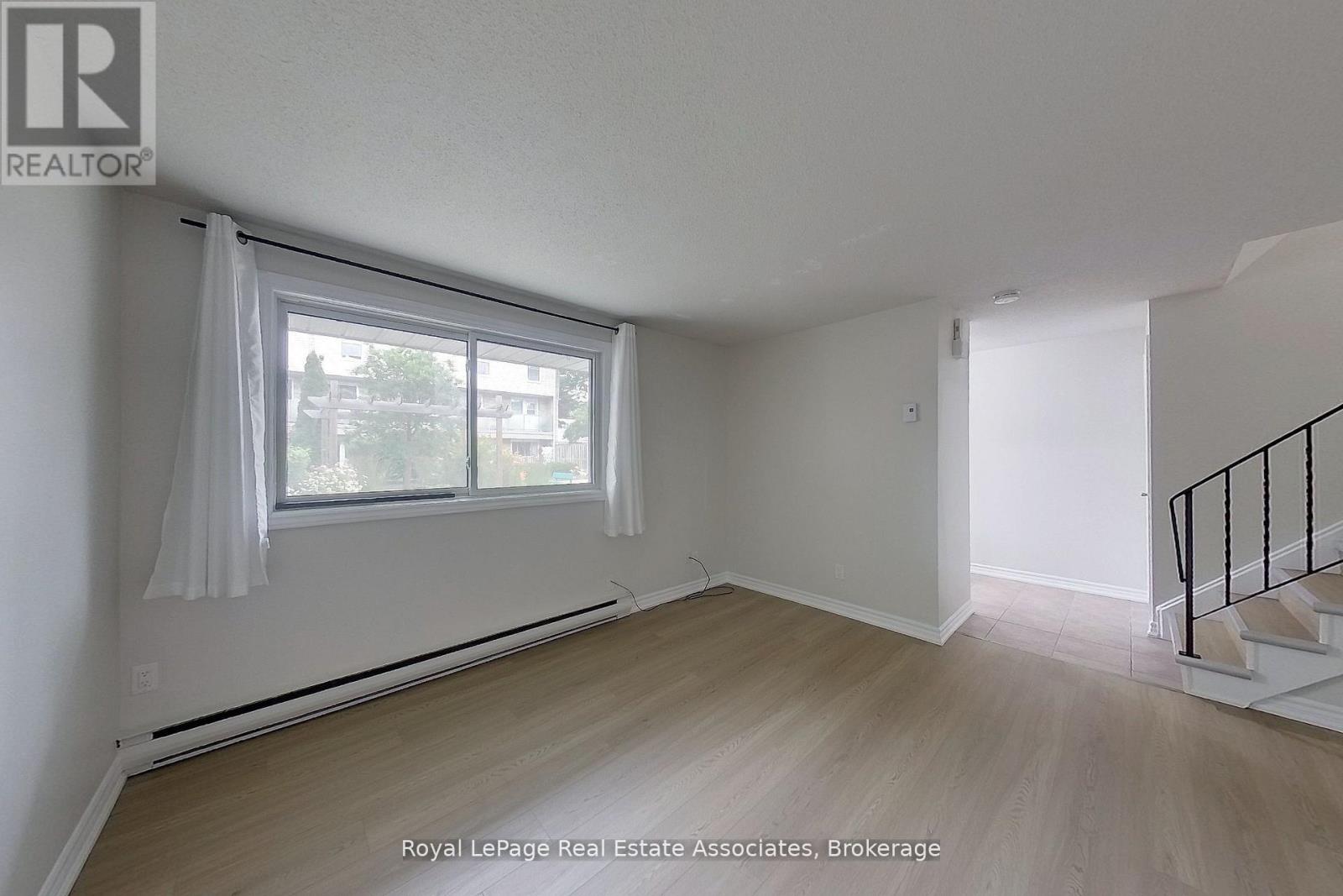 30 - 35 Breckenridge Drive, Kitchener, Ontario  N2B 3H5 - Photo 13 - X13654410