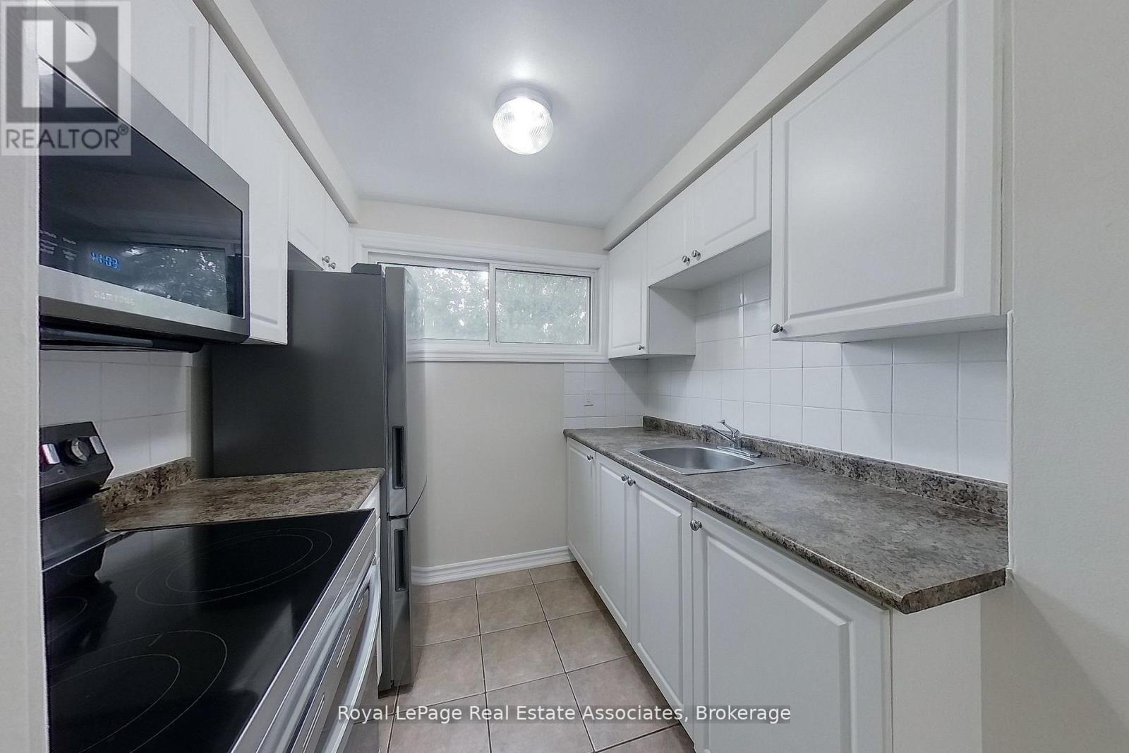30 - 35 Breckenridge Drive, Kitchener, Ontario  N2B 3H5 - Photo 21 - X13654410