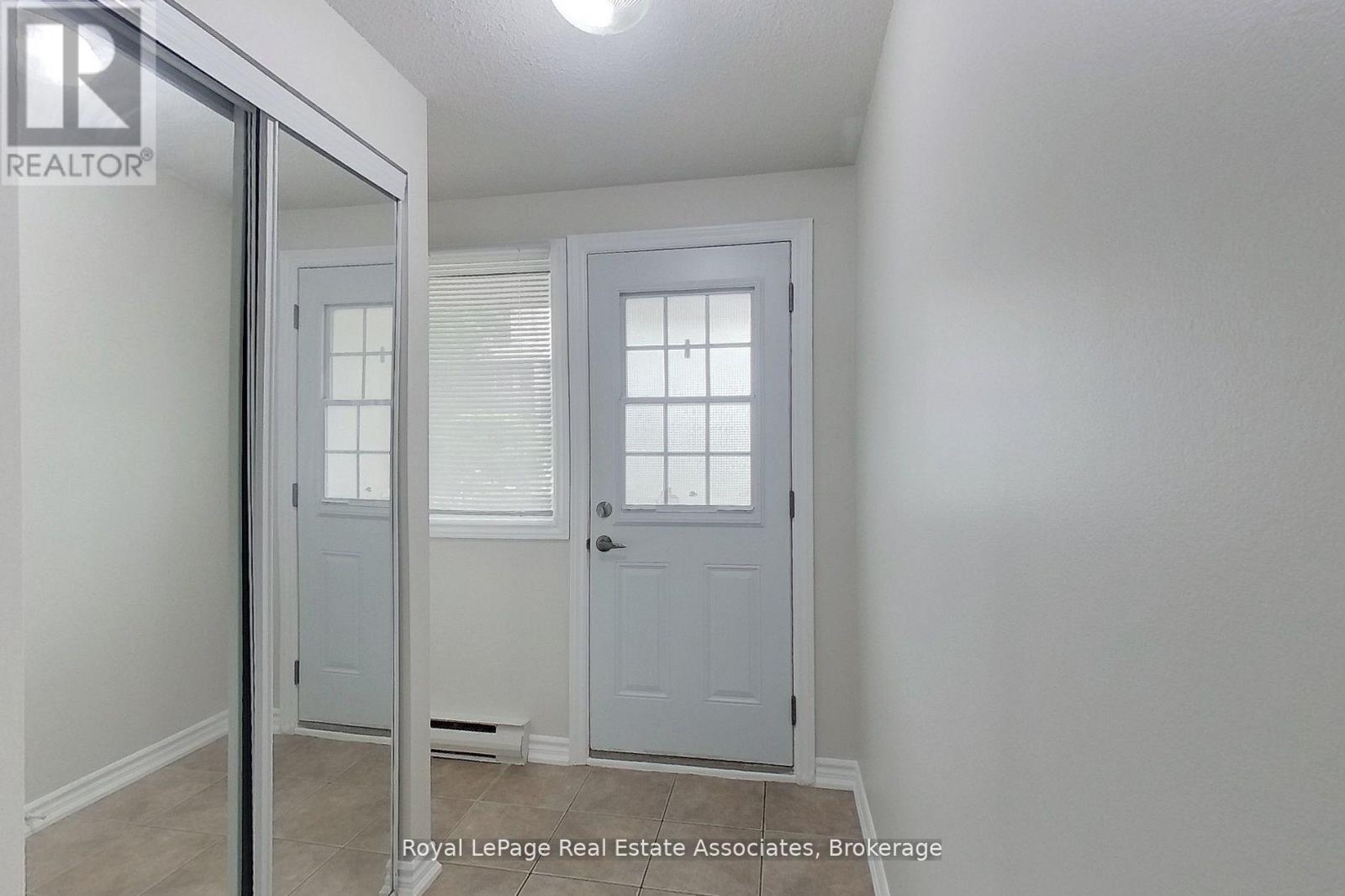 30 - 35 Breckenridge Drive, Kitchener, Ontario  N2B 3H5 - Photo 7 - X13654410