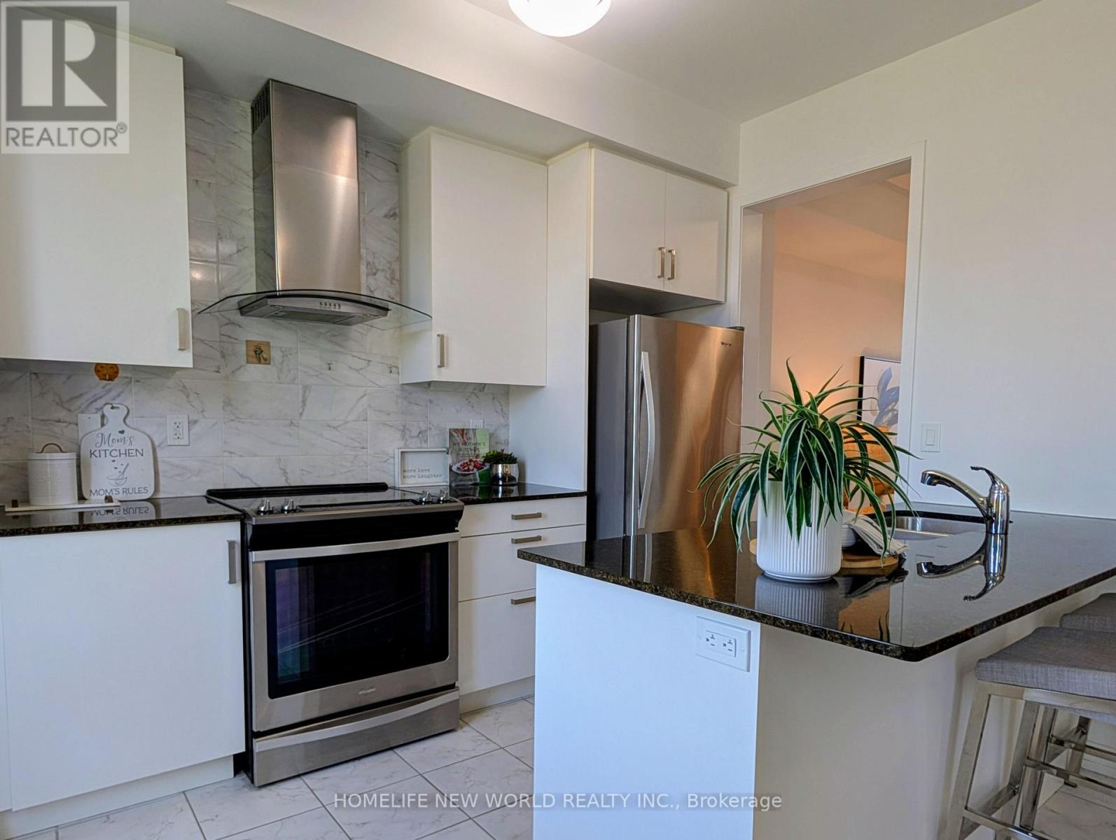 257 Harding Park Street, Newmarket, Ontario  L3Y 0E1 - Photo 11 - N13648180