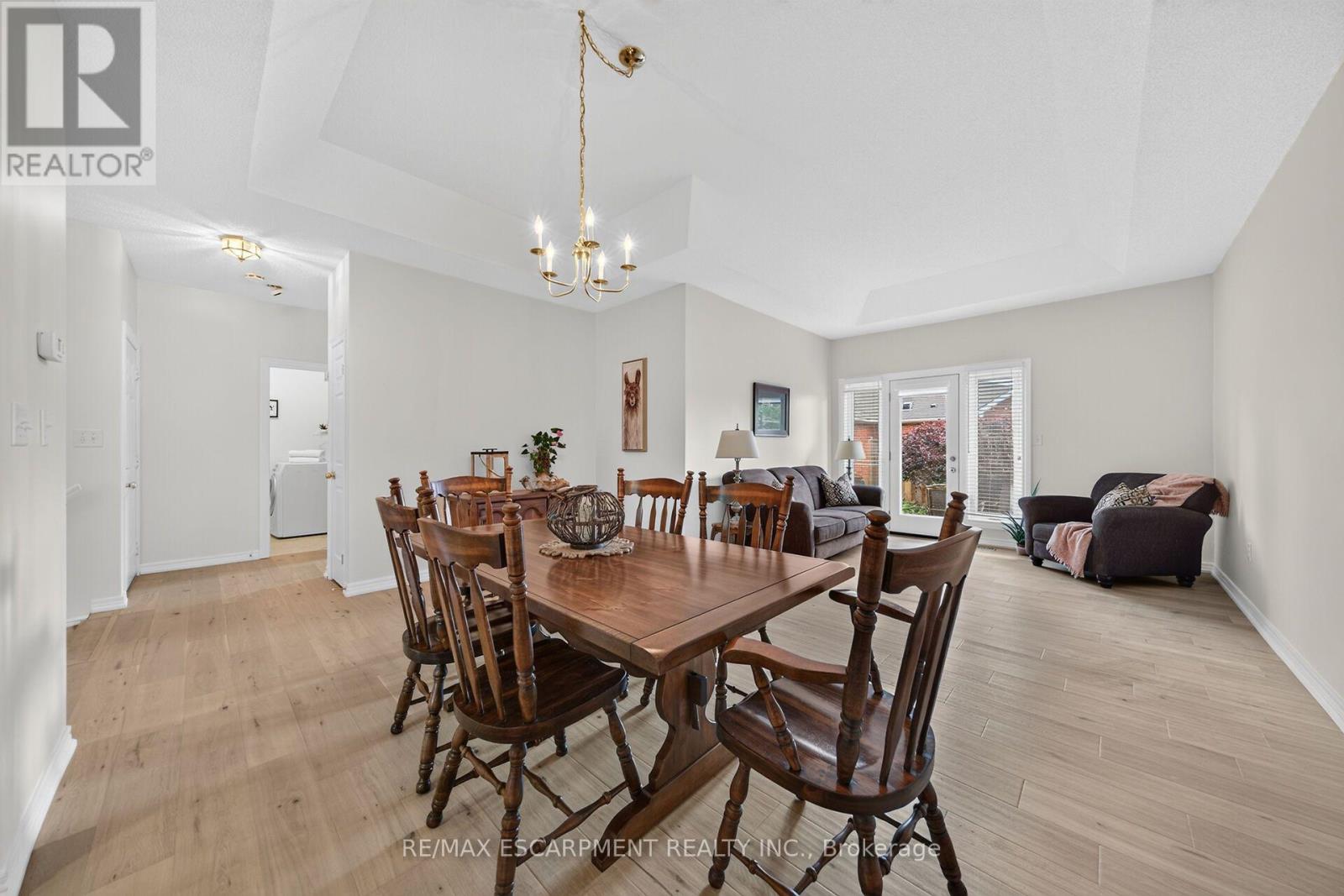 21 Twentyplace Boulevard, Hamilton, Ontario L0R 1W0 - Photo 10 - X13653918