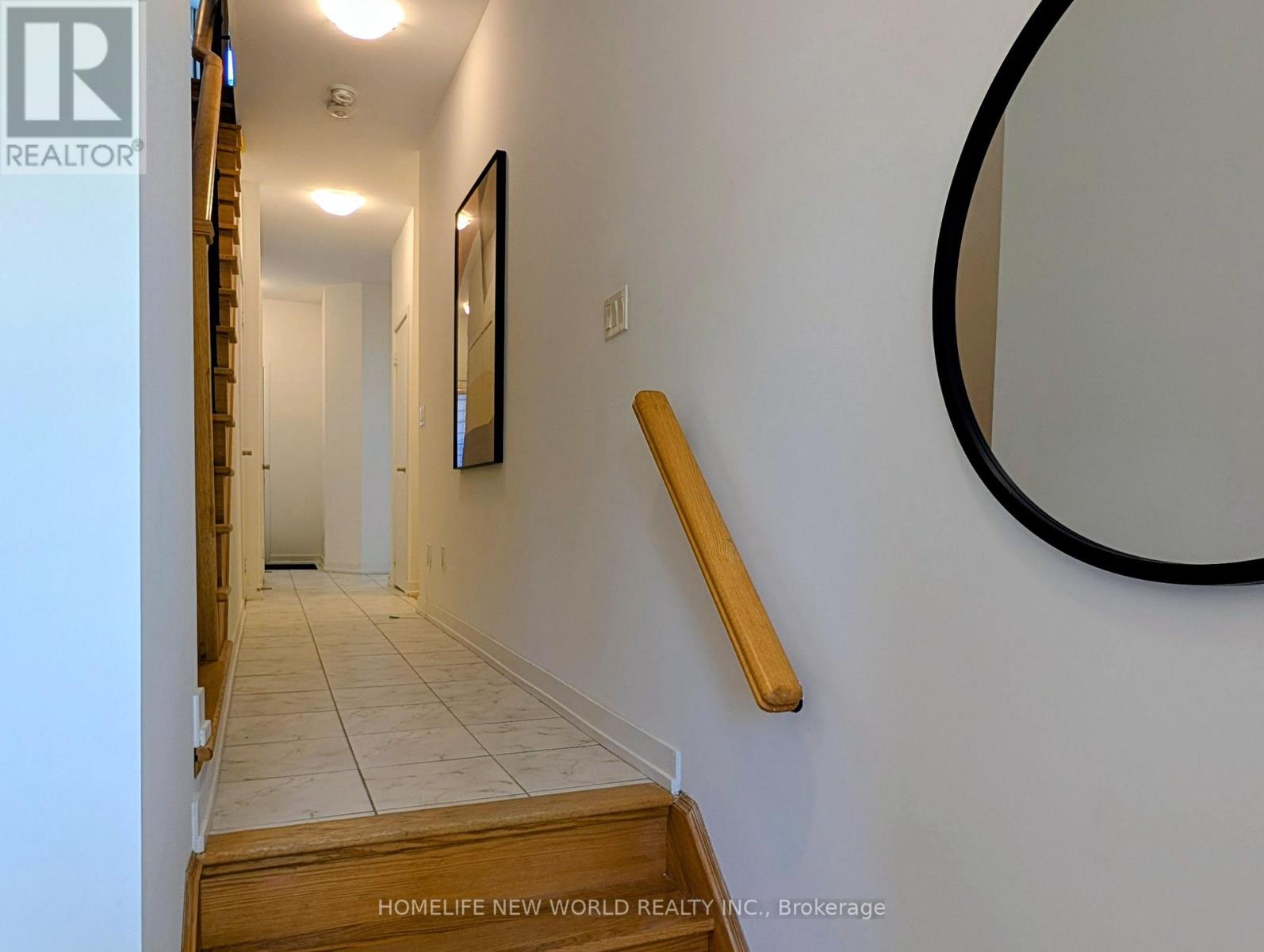 257 Harding Park Street, Newmarket, Ontario  L3Y 0E1 - Photo 4 - N13648180