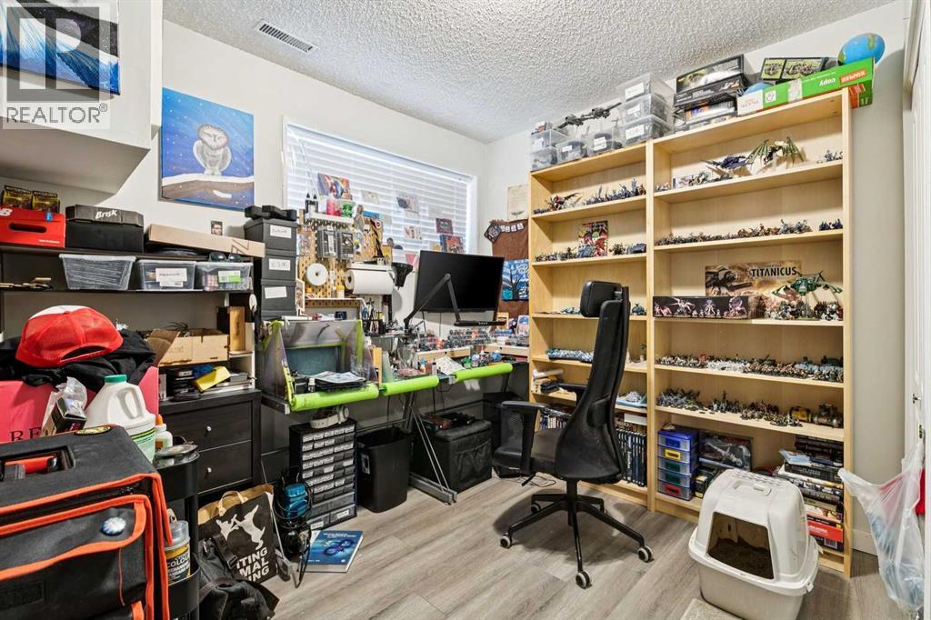 715 5 Street NE, Calgary, Alberta  T2E 3W7 - Photo 36 - A2335405