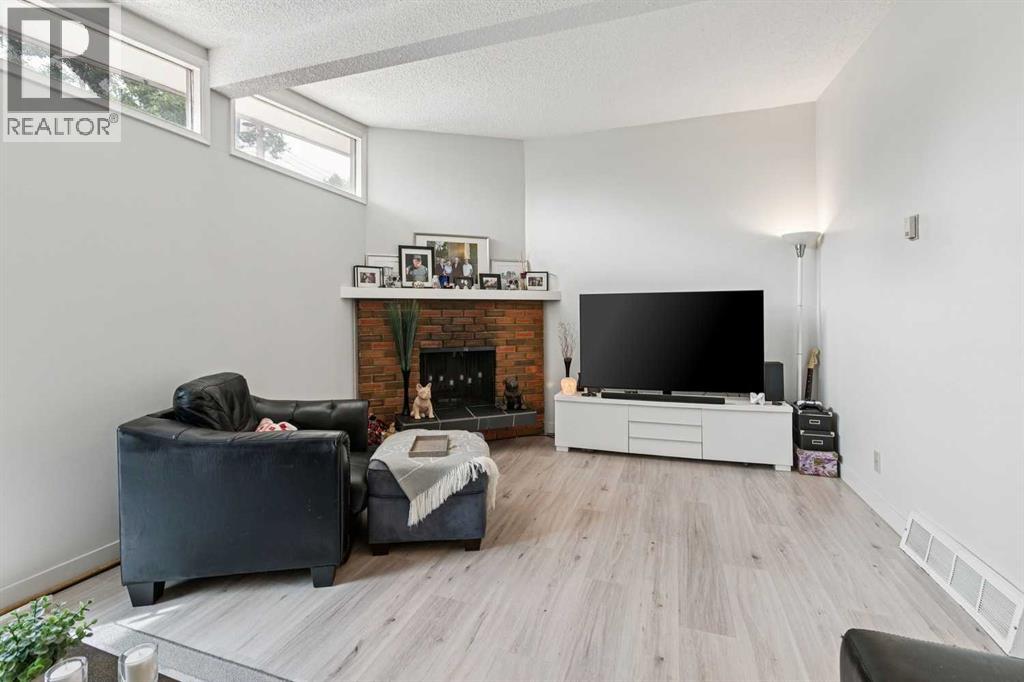 715 5 Street NE, Calgary, Alberta  T2E 3W7 - Photo 7 - A2335405