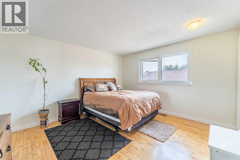 44 Templehill Drive NE, Calgary, Alberta  T1Y 4C3 - Photo 10 - A2334856