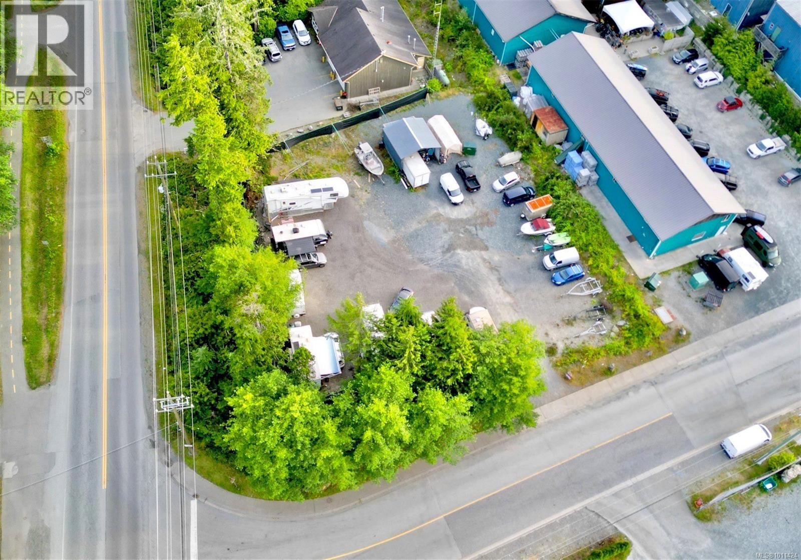 699 Industrial Way, Tofino, British Columbia V0R 2Z0 - Photo 3 - 1011424