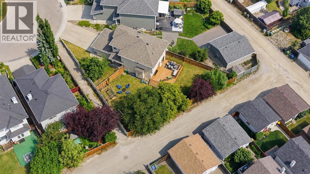 91 Bridleridge Crescent SW, Calgary, Alberta  T2Y 4E9 - Photo 2 - A2318439