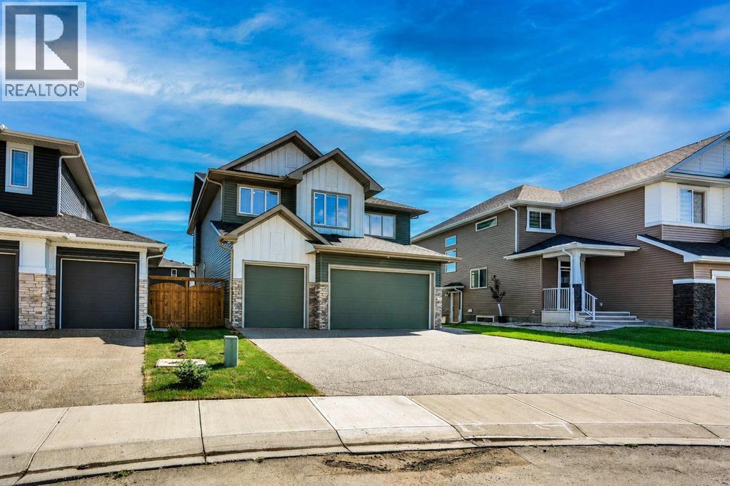 45 Dawson Gardens, Chestermere, Alberta  T1X 2R1 - Photo 2 - A2333374