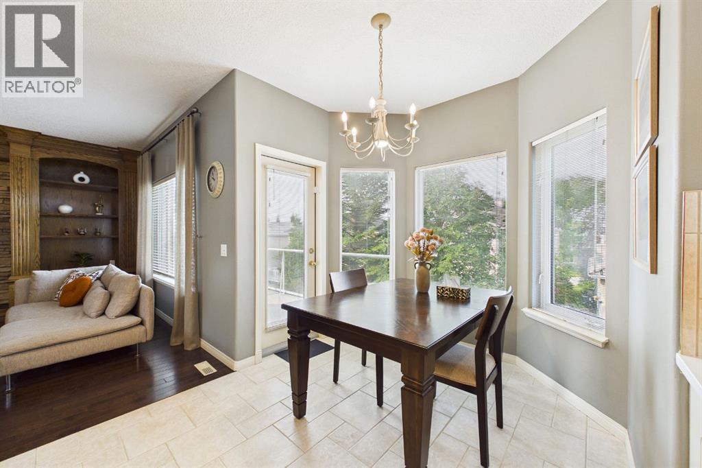 15 Royal Crest Terrace NW, Calgary, Alberta  T3G 4M3 - Photo 14 - A2335840