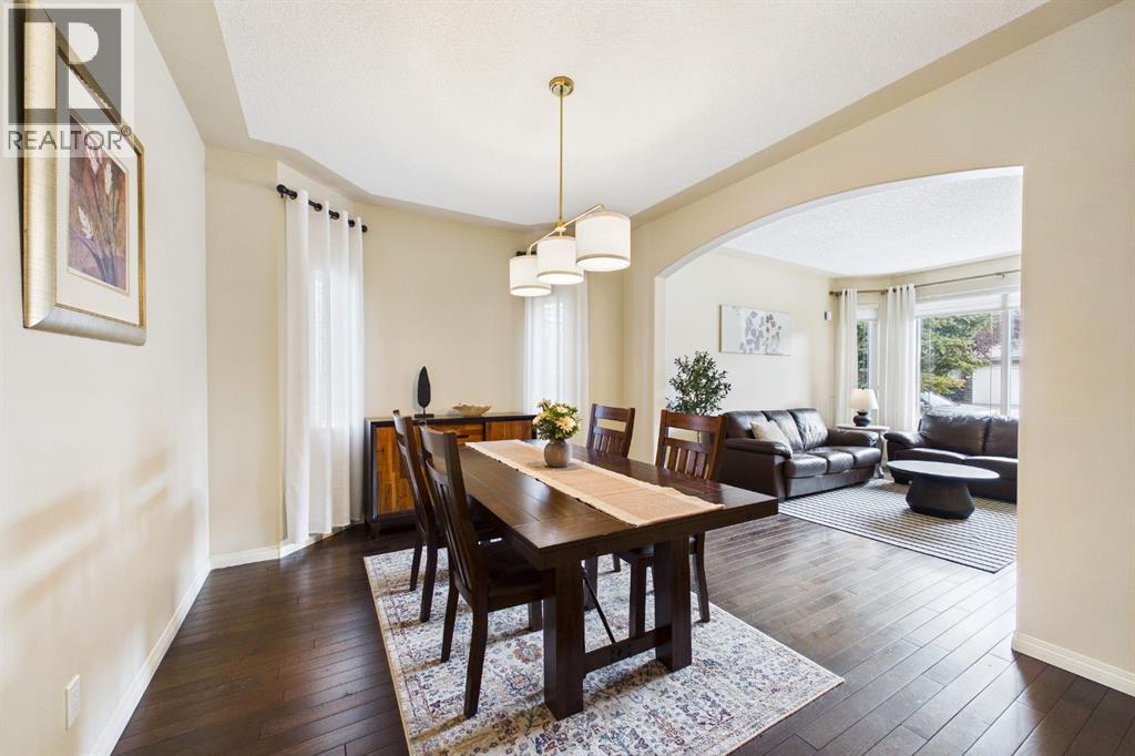 15 Royal Crest Terrace NW, Calgary, Alberta  T3G 4M3 - Photo 7 - A2335840