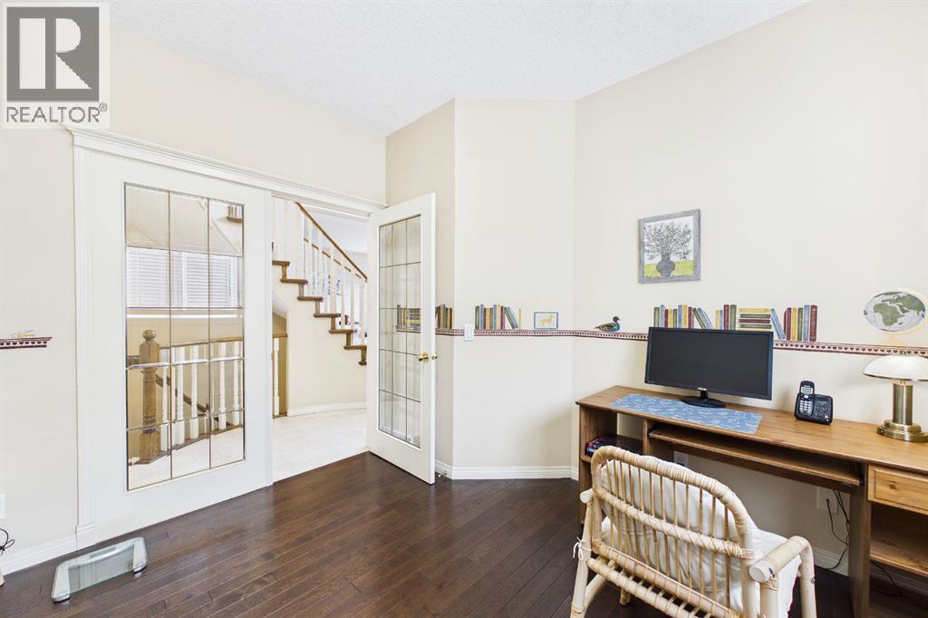 15 Royal Crest Terrace NW, Calgary, Alberta  T3G 4M3 - Photo 21 - A2335840