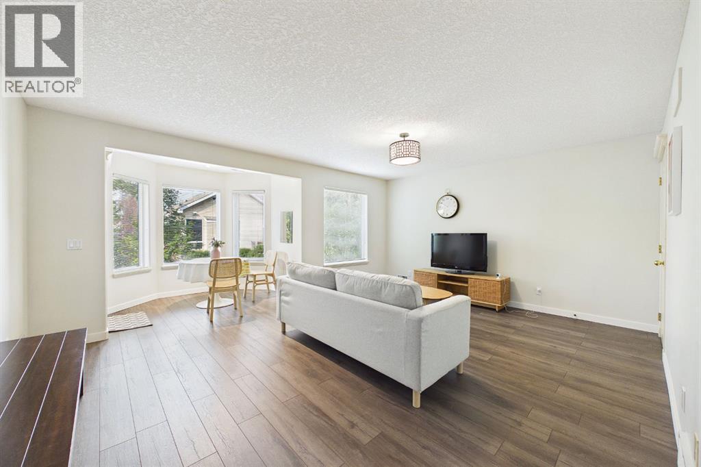 15 Royal Crest Terrace NW, Calgary, Alberta  T3G 4M3 - Photo 36 - A2335840