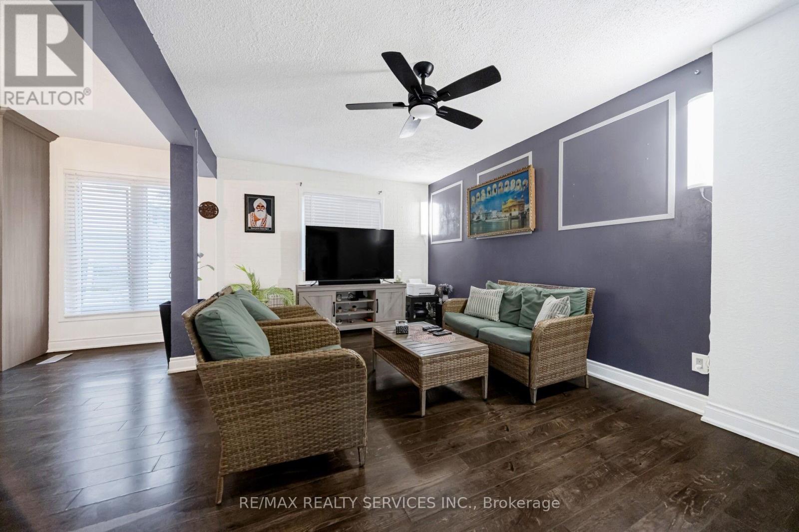 3 Grand Valley Drive, Brampton, Ontario  L6S 2L1 - Photo 13 - W13644668