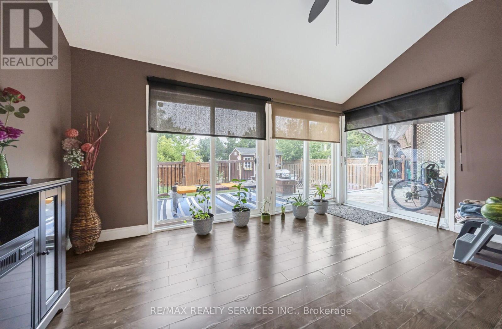 3 Grand Valley Drive, Brampton, Ontario  L6S 2L1 - Photo 17 - W13644668