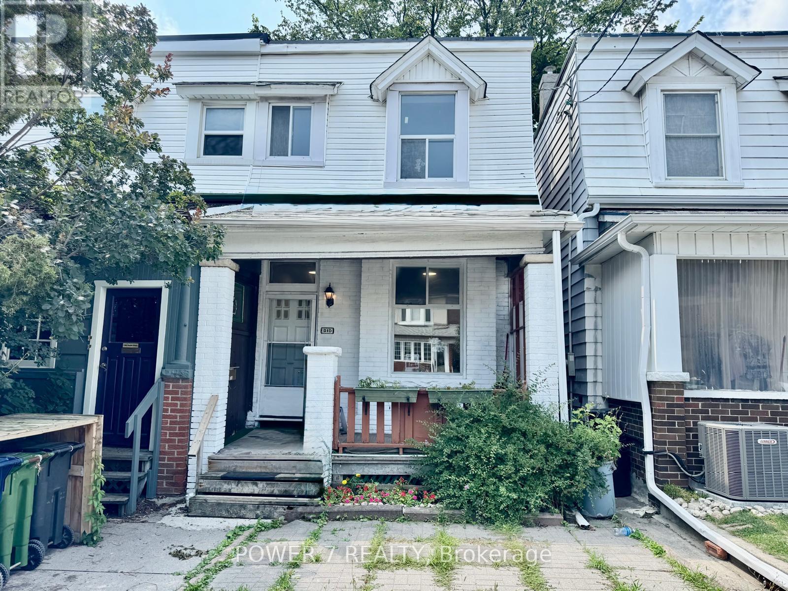 810 Ossington Avenue, Toronto, Ontario  M6G 3V1 - Photo 2 - W13647362