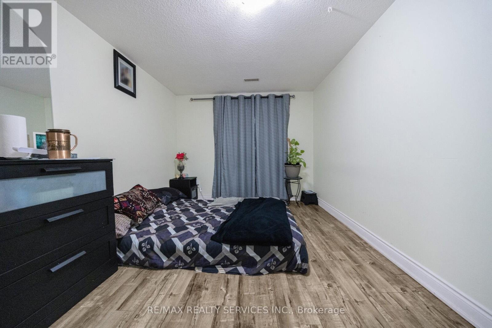 3 Grand Valley Drive, Brampton, Ontario  L6S 2L1 - Photo 22 - W13644668