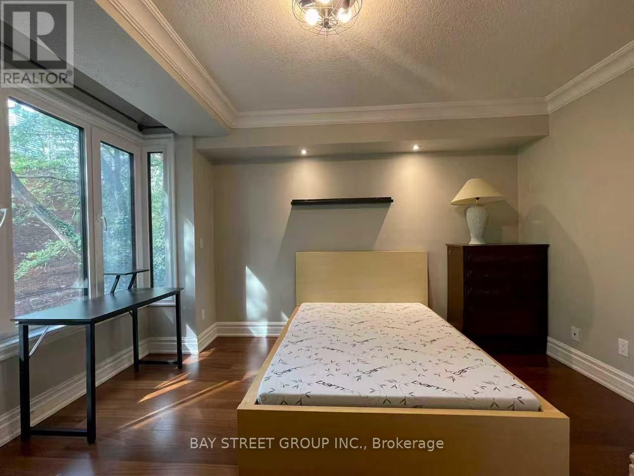Room 3 - 217 Mutual Street, Toronto, Ontario  M5B 2B4 - Photo 6 - C13654424