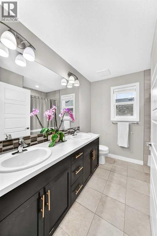 53 Sage Berry Link NW, Calgary, Alberta  T3R 0J2 - Photo 14 - A2321843