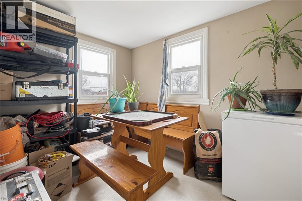 22 Dellroy Avenue, Kitchener, Ontario  N2A 2S1 - Photo 36 - 40825698