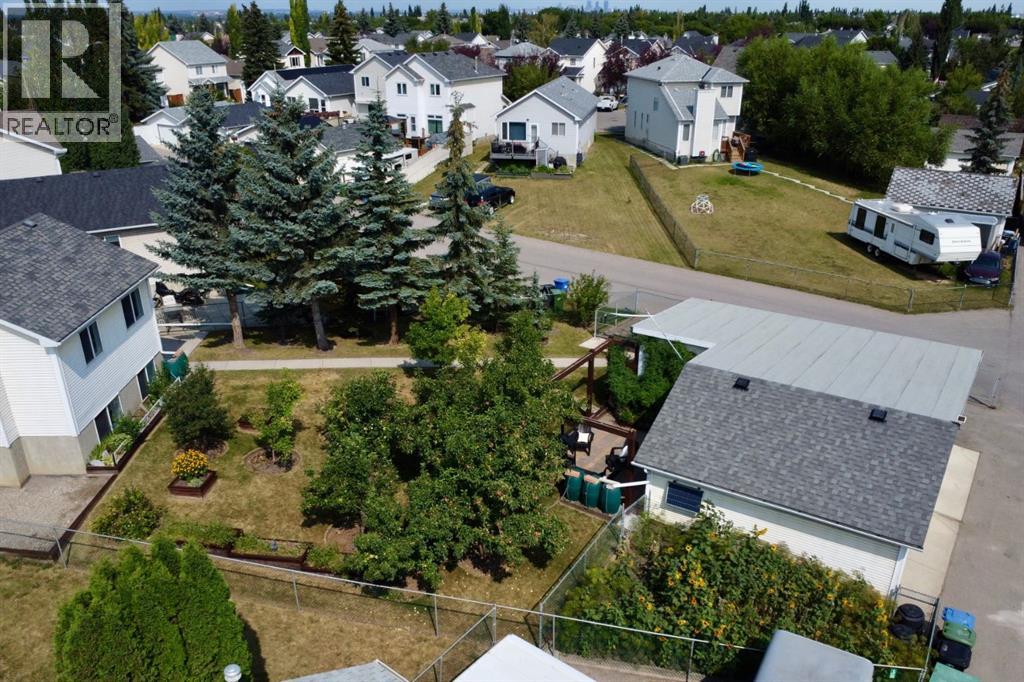 246 Mt Lorette Place SE, Calgary, Alberta  T2Z 2L9 - Photo 37 - A2332979