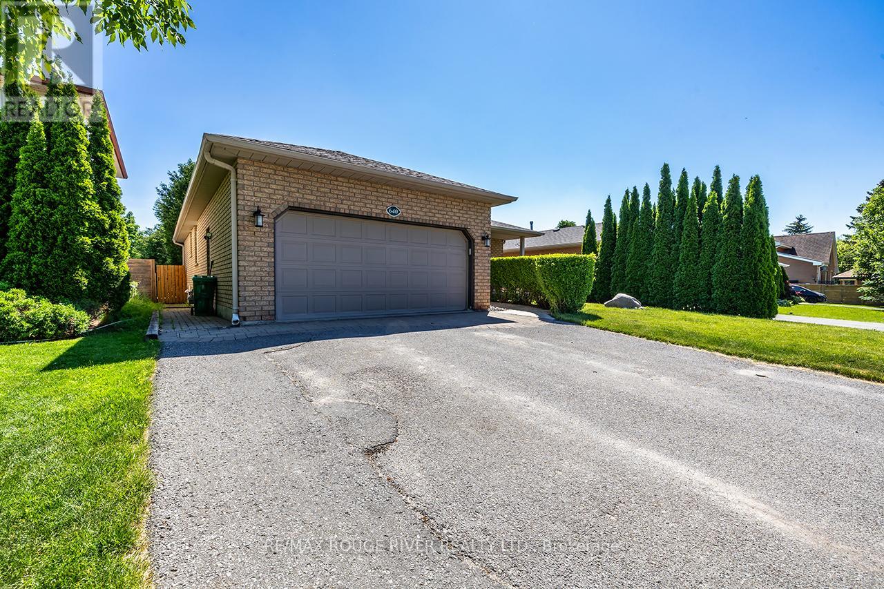 640 Pinewood Drive, Peterborough, Ontario  K9K 1L2 - Photo 2 - X13654422