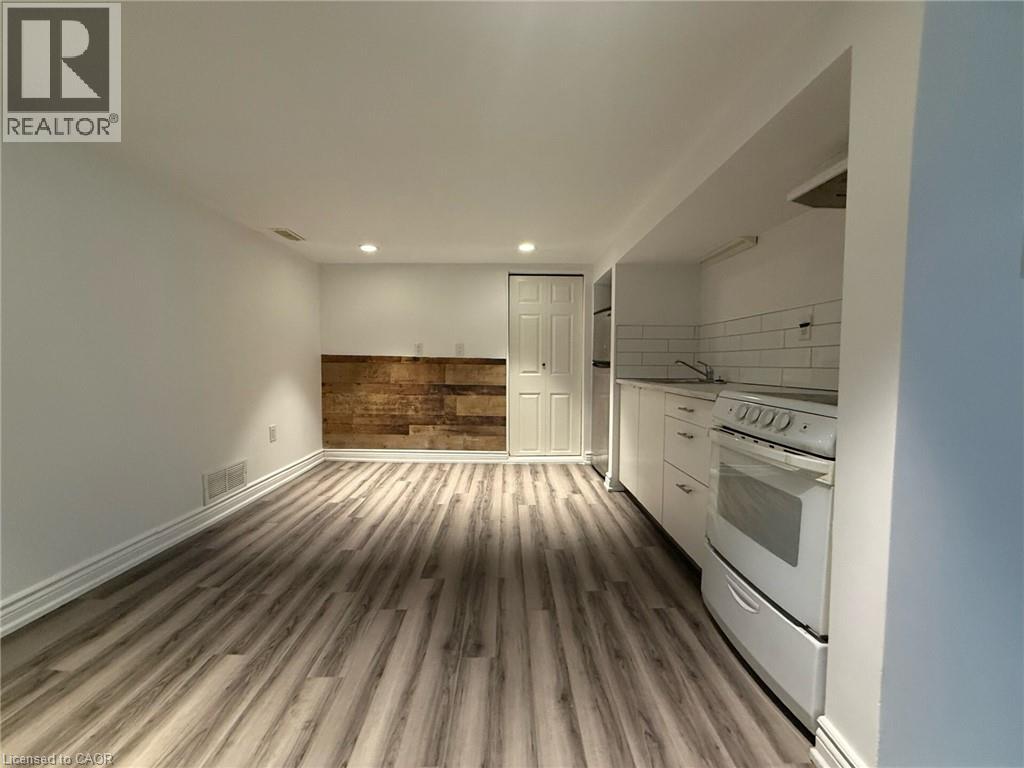 224 Park Row S Unit# Lower, Hamilton, Ontario L8K 2K5 - Photo 2 - 40853972