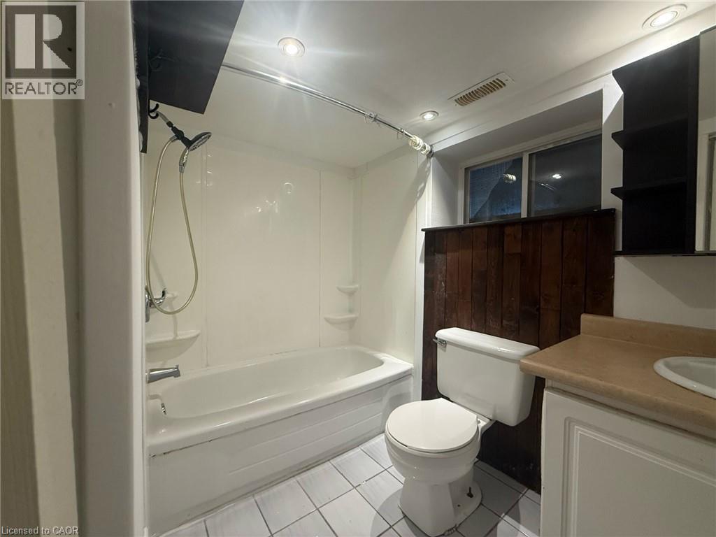 224 Park Row S Unit# Lower, Hamilton, Ontario L8K 2K5 - Photo 3 - 40853972