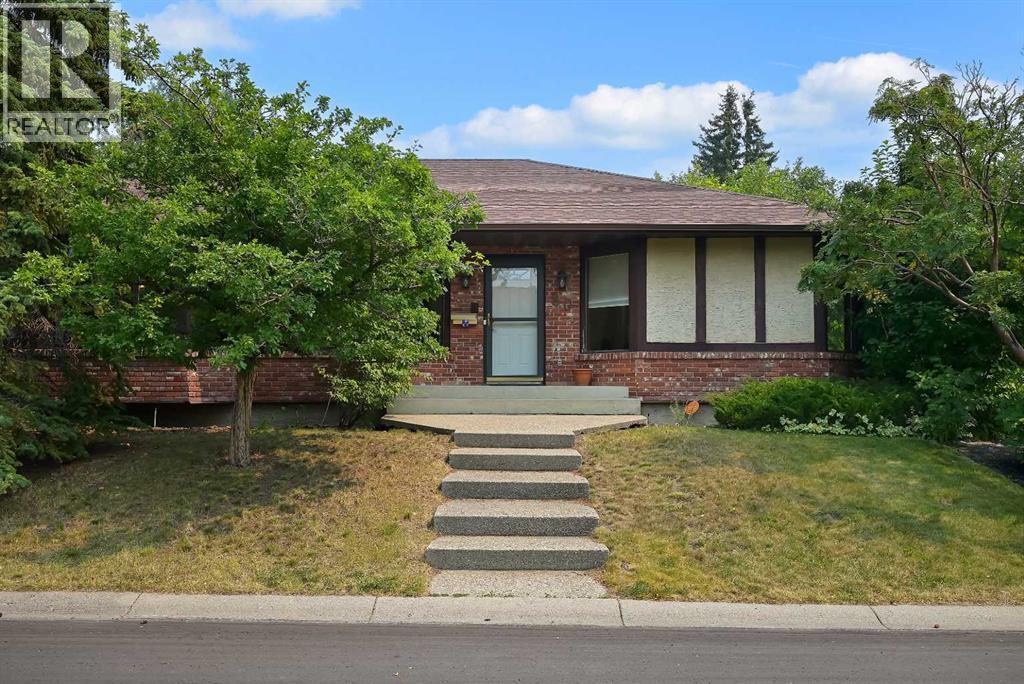 80 Edforth Way NW, Calgary, Alberta  T3A 3W2 - Photo 4 - A2333345