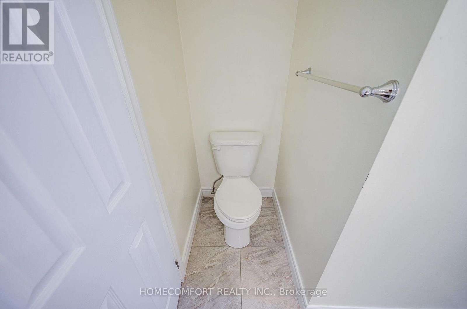 70 Hunt ( Main Floor ) Avenue, Richmond Hill, Ontario  L4C 4G9 - Photo 30 - N13594080