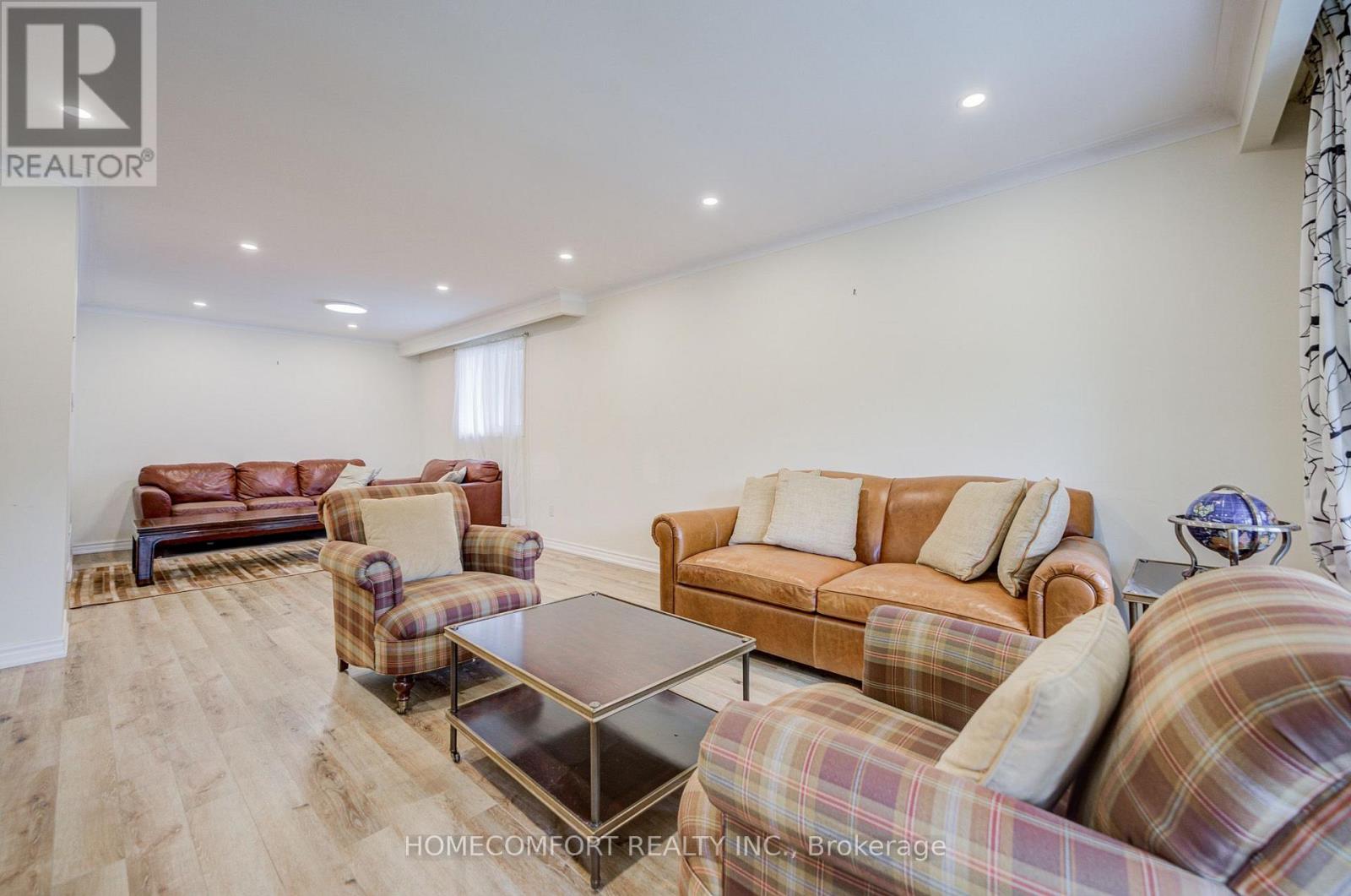70 Hunt ( Main Floor ) Avenue, Richmond Hill, Ontario  L4C 4G9 - Photo 11 - N13594080